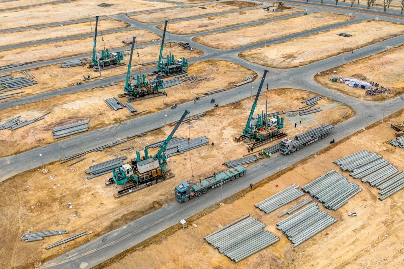 Vinhomes Global Gate Hạ Long: “Cực tăng trưởng” mới hút nhân lực chất lượng cao và làn sóng định cư ven vịnh di sản 1 Tiến độ thi công dự án Vinhomes Global Gate Hạ Long